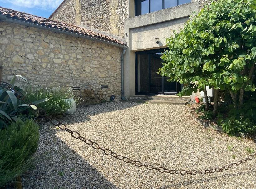 Le Clos Du Mesnil, Logement Totalement Independant Le Tourne Kültér fotó